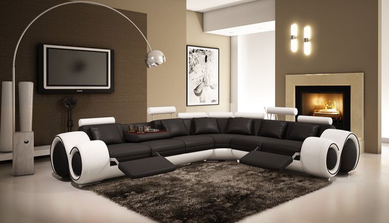4087 Black & White Bonded Leather Sectional Sofa With Built-in Footrests